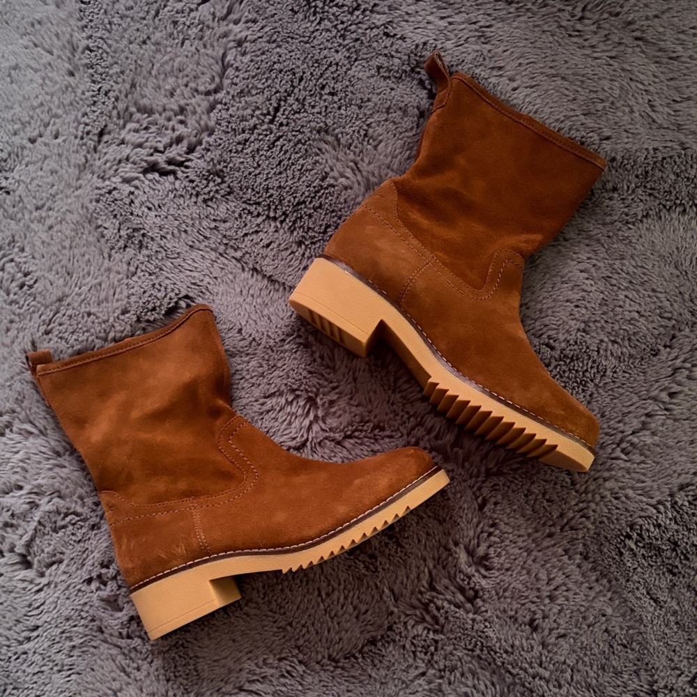 Clark's Rust Brown Eden Mid Hi Boots NWOT